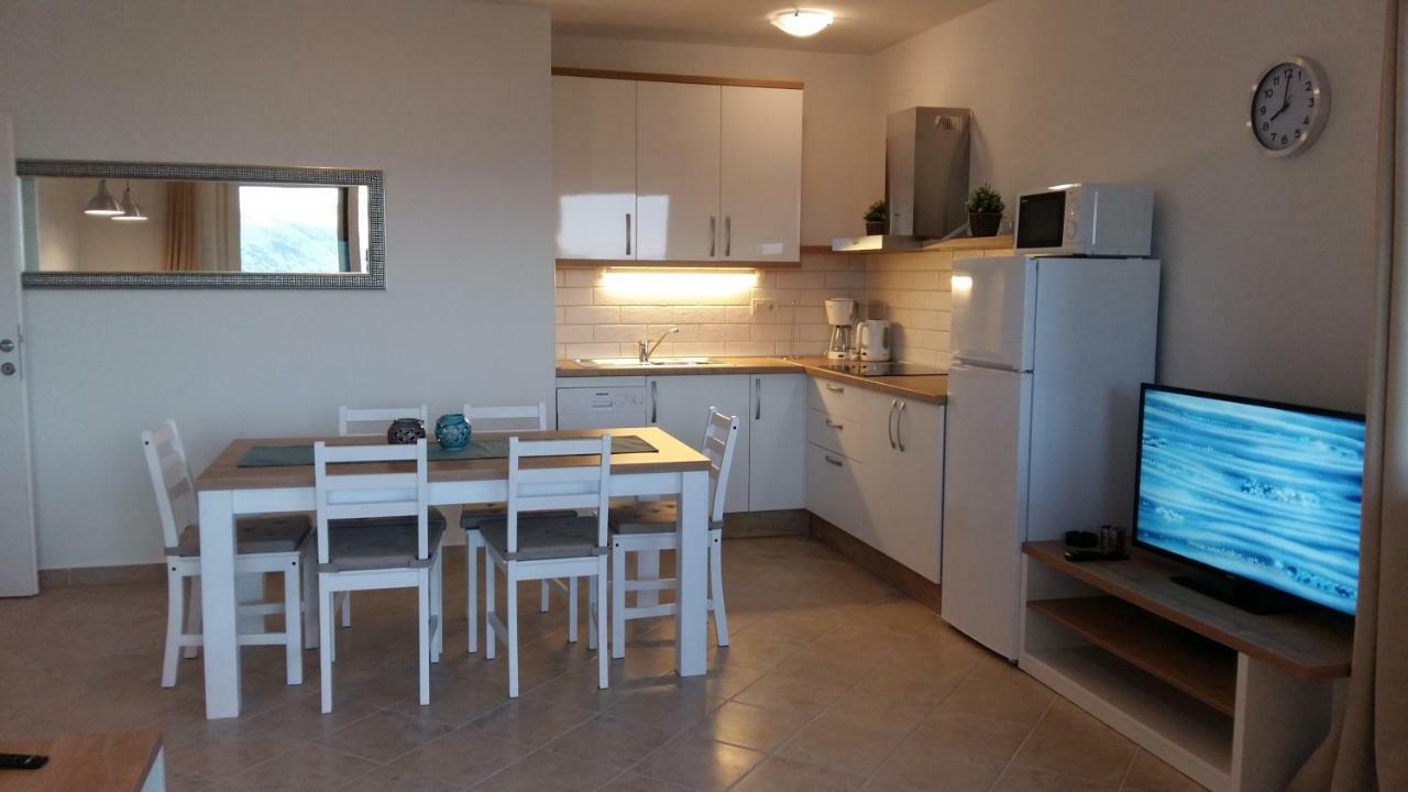 Haus Mit Meerblick Lopar Exteriör bild